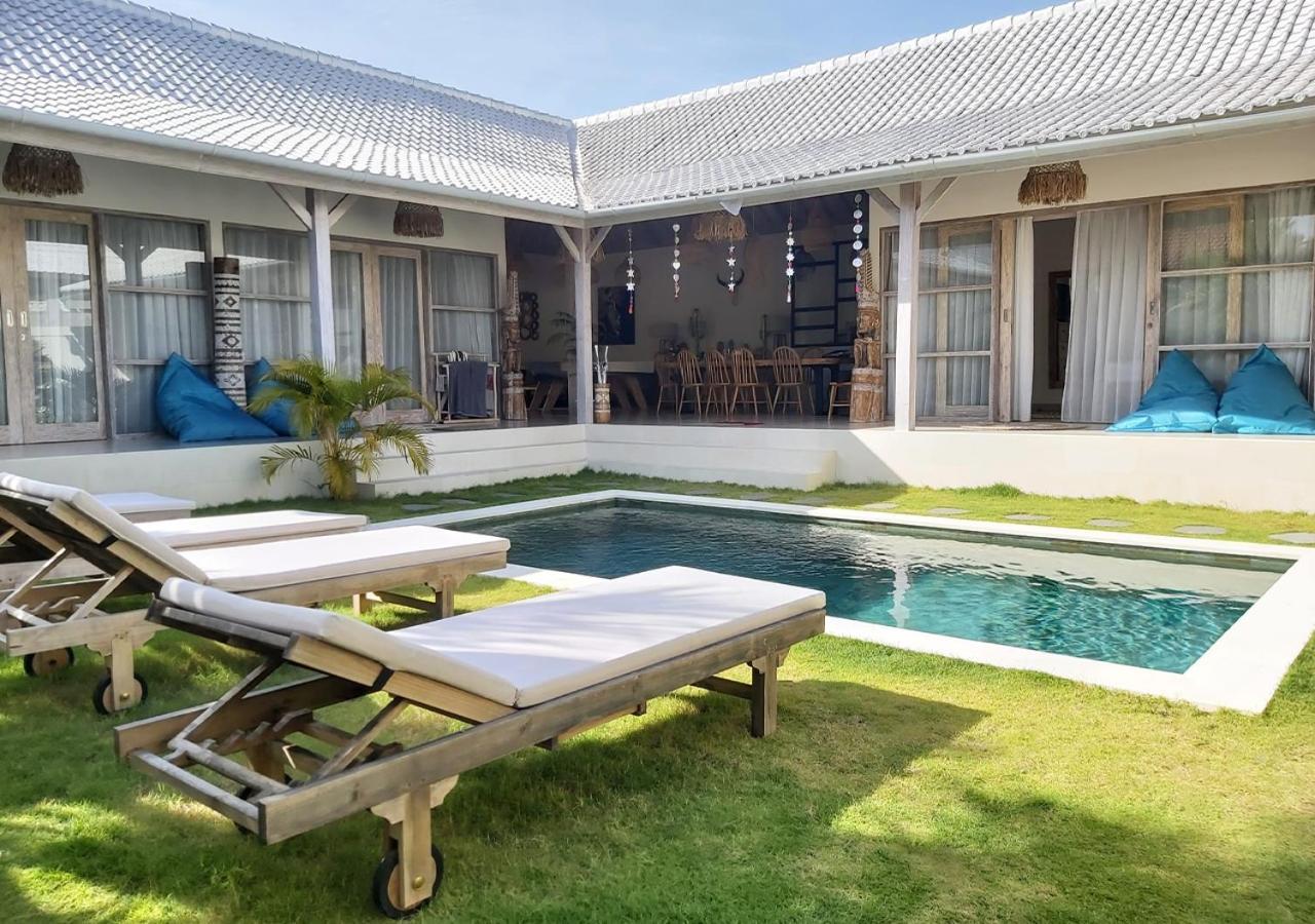 Villa White Karma Seminyak  Exterior photo